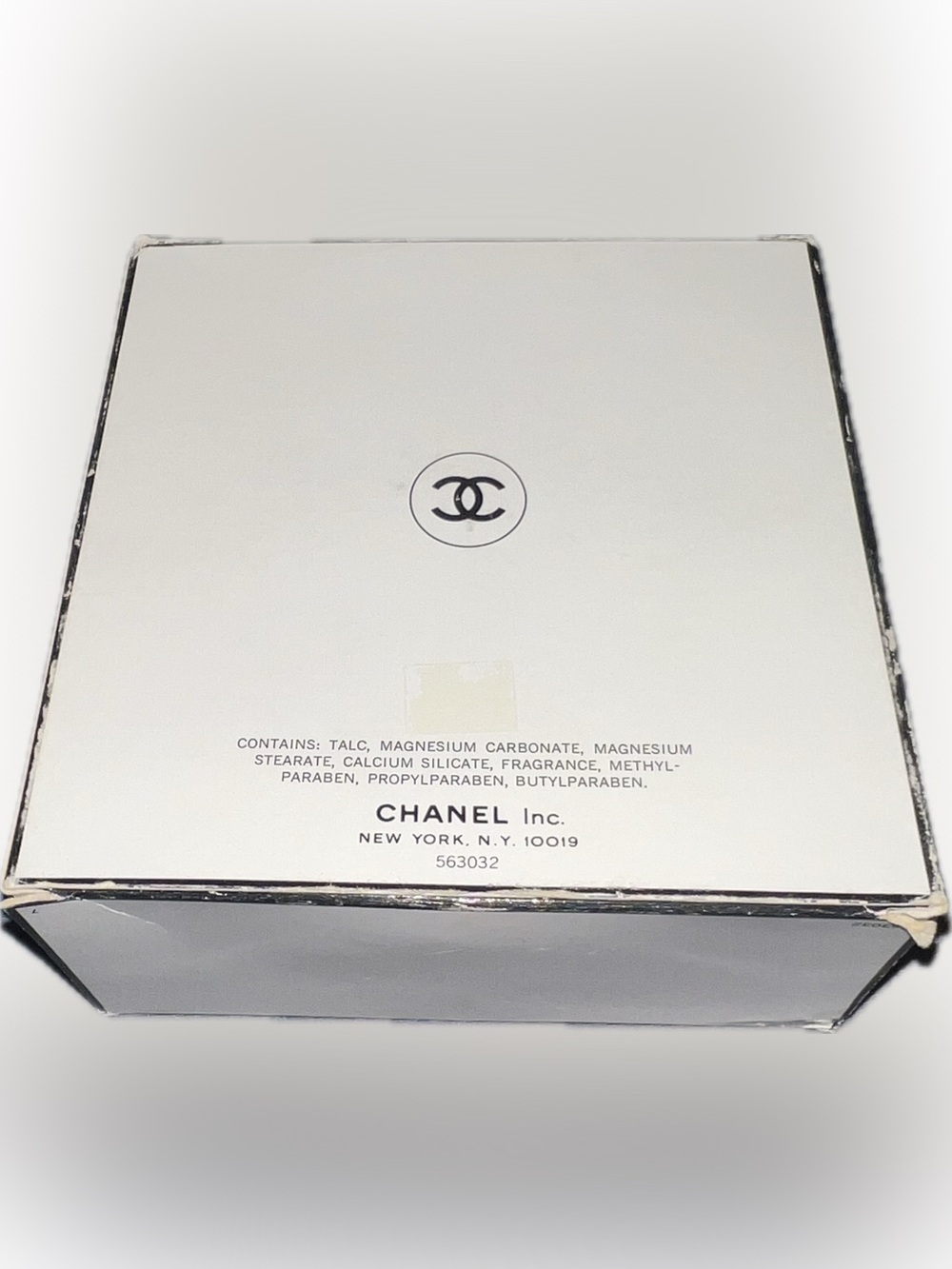 Vintage New CHANEL N°5 Bath Powder Iconic Fragrance 8 Oz.  227g - Picture 8 of 8